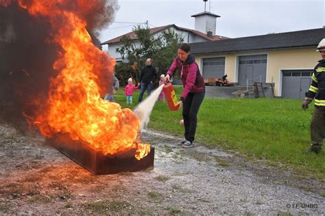 Feuerl Scher Berpr Fung Bei Der Feuerwehr Unterheuberg Bezirk