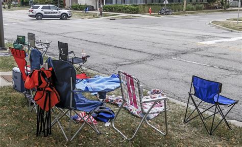 Usa Sparatoria In Illinois Durante La Festa Del Luglio Almeno