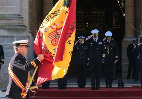 Fotos El rey Felipe VI conoce la Escuela de Suboficiales y el Panteón