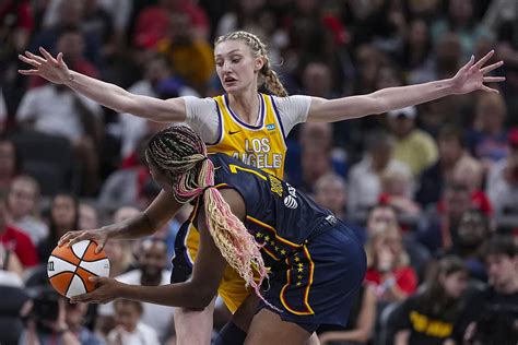 Wnba Fans Love Cameron Brinks Pregame Outfit What Did She Wear Marca