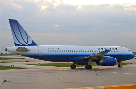 United Airlines Fleet Airbus A320-200 Details and Pictures