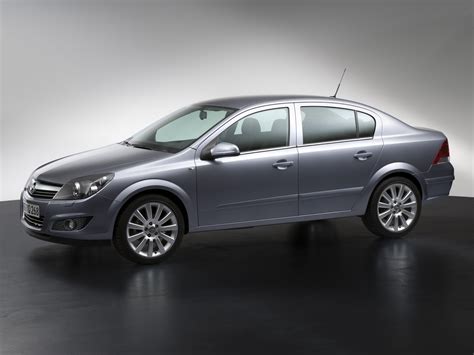 Car in pictures – car photo gallery » Opel Astra Sedan H 2006 Photo 04