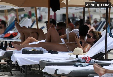 Alina Baraz Sizzles In Sexy Bikini On Miami Beach AZNude