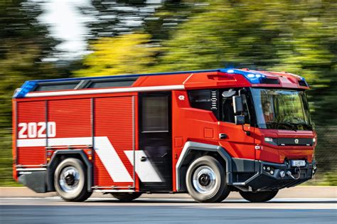 Elektrisch zur Einsatzstelle Rosenbauer stellt neues Löschfahrzeug vor