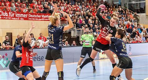 Sg Bbm Bietigheim Gewinnt Das Spitzenspiel Beim Th Ringer Hc Handball