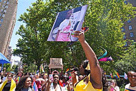 Protesters Rain On The Nyc Pride Parade In Memory Of Donnell Rochester