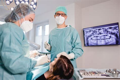 Implantologie Zahn Rzte Schillerstra E Hringen Implantat