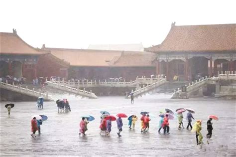 北京暴雨 故宫再现九龙吐水紫禁城百年排水系统 不服不行九龙金水河故宫新浪新闻