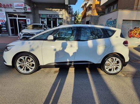 Renault Scenic Scénic dCi 8V 110 CV EDC Energy Intens 2019 10 900 00