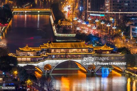 Chengdu Anshun Bridge Photos And Premium High Res Pictures Getty Images