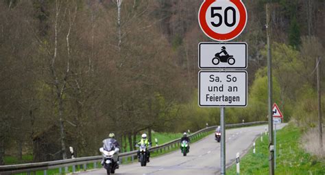 L Rmschutz Durch Tempolimit F R Motorr Der Nach Der Ortschaft