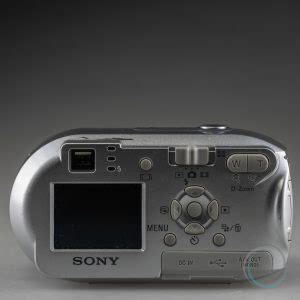 2004 година Sony Cyber shot DSC P43