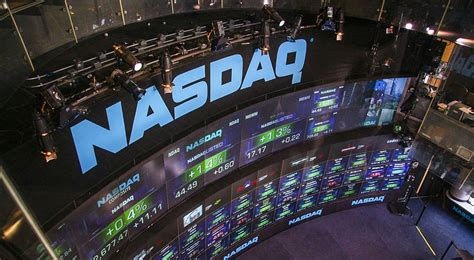 El índice Nasdaq 100 Acomete Un Ajuste Extraordinario Para Contener El Peso De Los Colosos