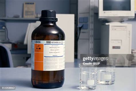 75 Nitric Acid Structure Stock Photos, High-Res Pictures, and Images - Getty Images