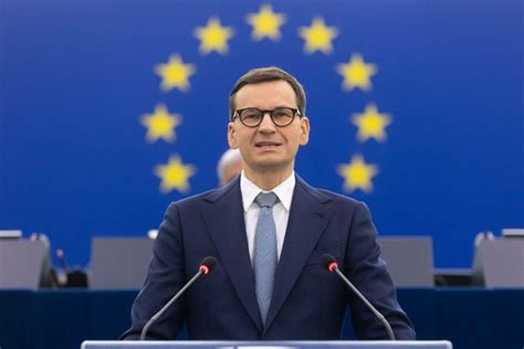 Premierul Morawiecki Aşa cum Occidentul a întins o mână de ajutor