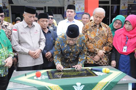 Haedar Nashir Resmikan Pembangunan Asrama Pesantren Muhammadiyah Padang