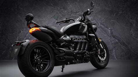 Triumph Rocket 3 GT Triple Black Price, Specs, Top Speed & Mileage in India