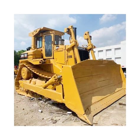 Caterpillar D N Bulldozer Japan Original Cat D R D R Used Bulldozers