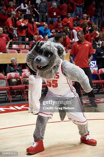 Unlv Mascot Photos and Premium High Res Pictures - Getty Images