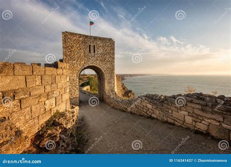 Old fortress at sunrise stock image. Image of sunlight - 116341437