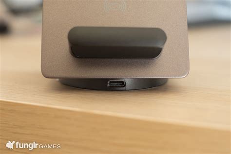 Review Pitaka Magez Slider In Wireless Charging Stand For A Smarter