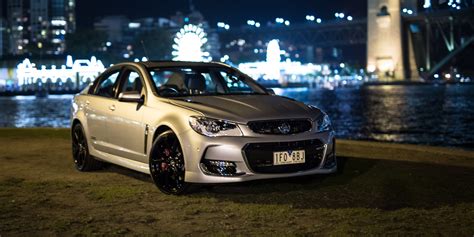 2016 Holden Commodore SS V Redline Review Driving The City At Night