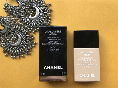 Chanel VitalumièRe Aqua Ultra Light Skin Perfecting Makeup SPF 15 Foundation Review, Swatches