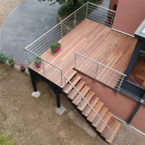 Comment construire une terrasse sur pilotis Idées et conseils