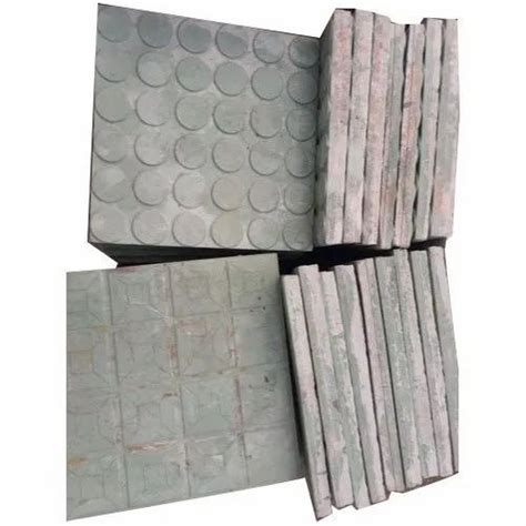 Rough Cement Grey Chequered Tiles Thickness 22 Mm Size 1 X 1 Feet