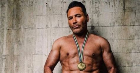 Boxing Great Oscar De La Hoya Goes Naked To Flaunt Stunning Surgery