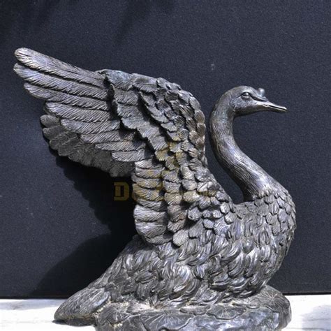 Outdoor Bronze Flying Swan Garden Bird Statue