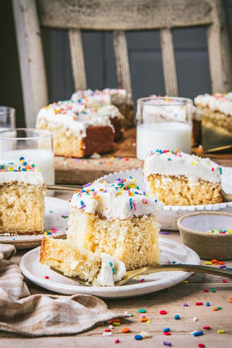 One Bowl Vanilla Buttermilk Cake The Seasoned Mom