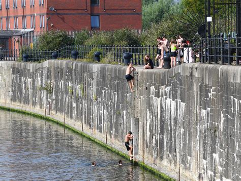 Most Dramatic And Stunning Merseyside Weather Pictures Of This Year So