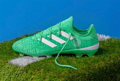 Best 6 Football Boots That Are Perfect For Beginners - Pro Football Lounge