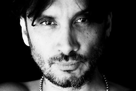 Fabrizio Moro In Radio Il Senso Di Ogni Cosa Cherry Press