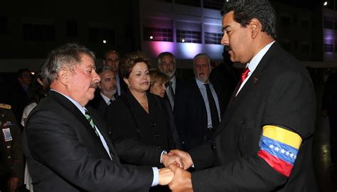 Maduro acordó con Lula retomar agenda de cooperación con Brasil