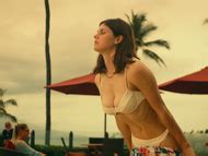 Alexandra Daddario Nuda 30 Anni In The White Lotus