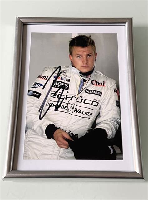 Mclaren - Formula One - Kimi Räikkönen - 2005 - Photograph - Catawiki