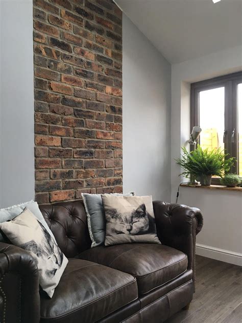 Incredible Brick Wall Feature With Low Cost Home Decorating Ideas