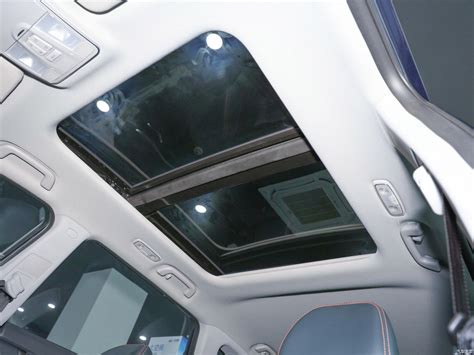 مشخصات تیارا بررسی قیمت عکس داخل Tiara Z4car