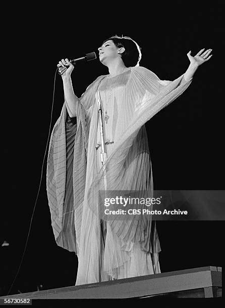 Barbra Streisand Singing Photos and Premium High Res Pictures - Getty ...