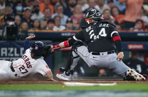 Houston Astros Jose Altuves Slide Proves Hes A Gymnast In His Spare Time