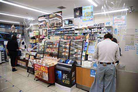 Japan S Retailers See Earnings Windfall As Consumers Tolerate Inflation