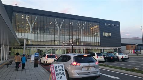 北海道新幹線 新函館北斗駅 構内 北斗の拳の像 写真 函館市非公式観光サイト