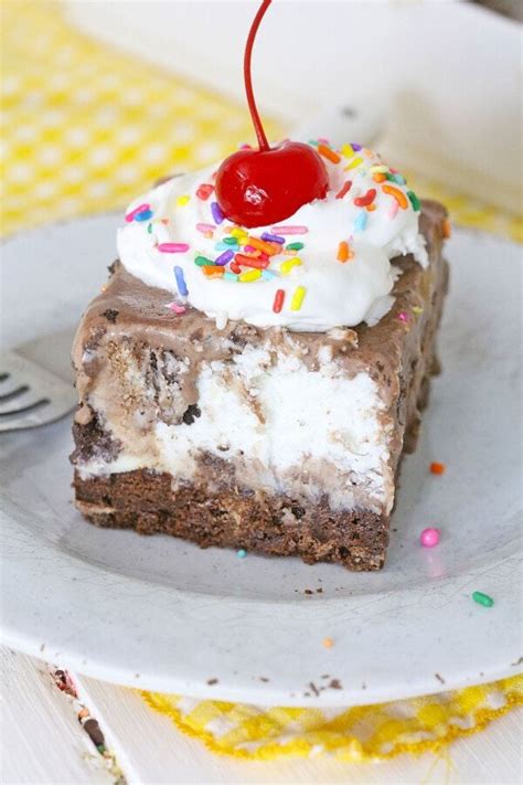 Ben And Jerry S Ice Cream Cake With Brownie Bottom Ice Cream Cake