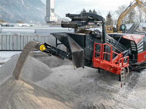 Autonomous Crushing With Sbm Mineral Processings Remax 600 Aggregate