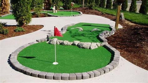 Backyard Golf Course | Backyard Ideas