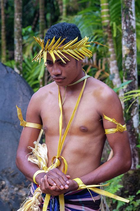 Yap Dancer Photograph By Lee Craker