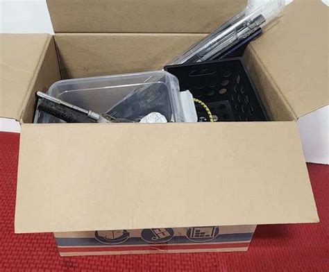 Box Of Tools Windshield Wipers Prime Time Auctions Inc