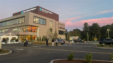 Mass General Brigham Celebrates New 62 000 S F Integrated Care Center At At Tuscan Village In